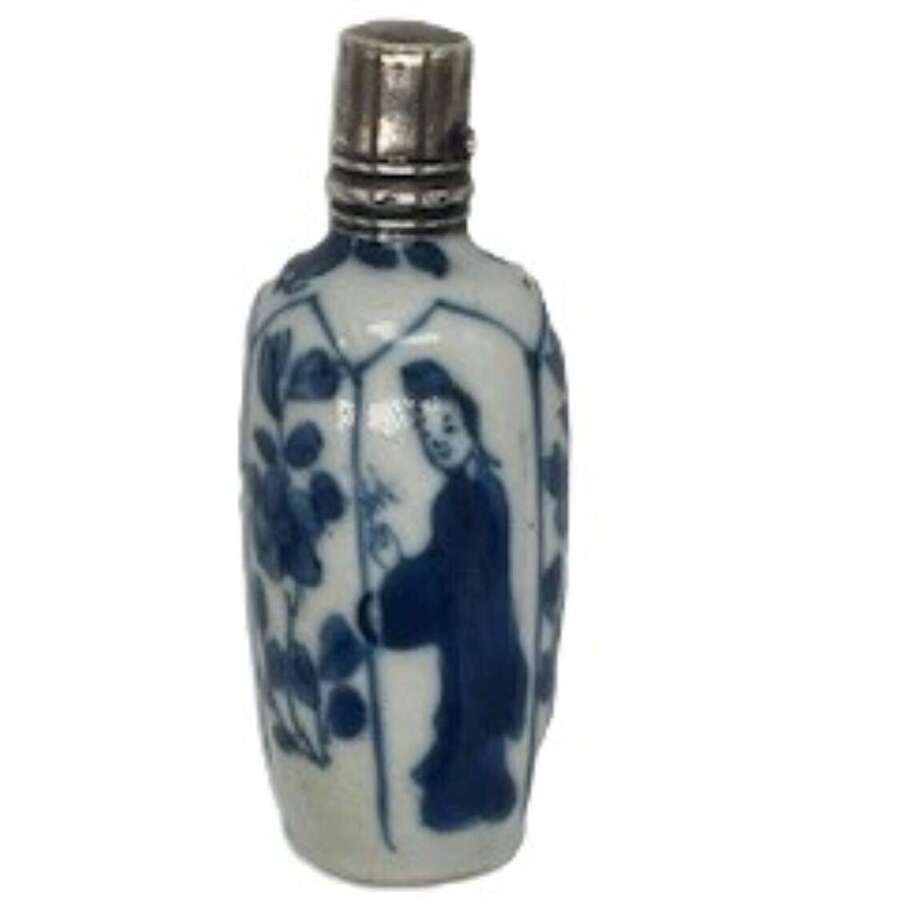 Kangxi underglaze blue & white scent bottle