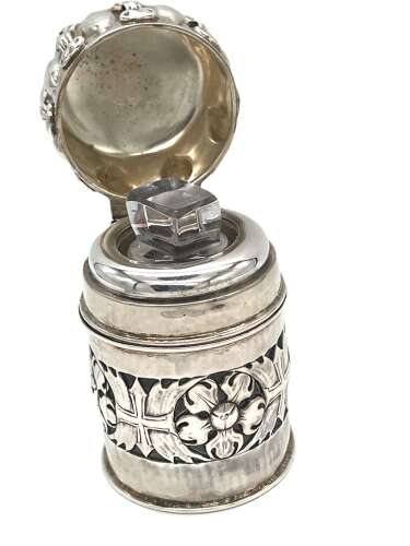 Ramsden & Carr silver and enamel scent bottle