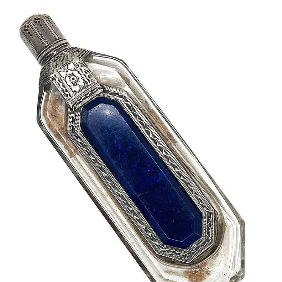 Georgian scent bottle with integrated toothpick holder