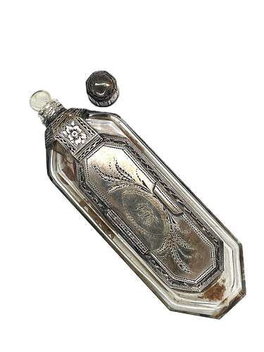Georgian scent bottle with integrated toothpick holder